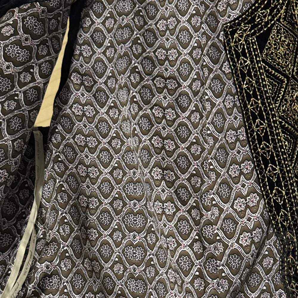 Buckle Black and Gold Velvet Embroidered Vest - Picture 4 of 9